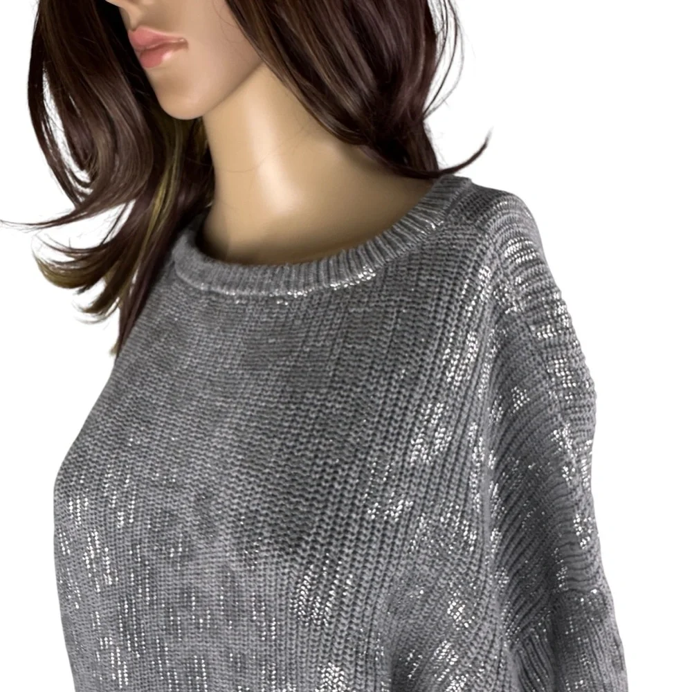 DKNY Jeans 100% Cotton Gray & Metallic Silver‎ Animal Print Size L Crew Sweater